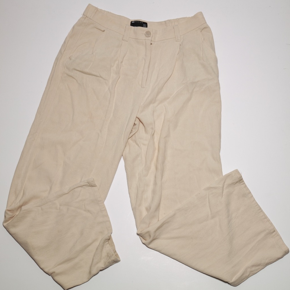 Super comfy lightweight light beige linen style crop pants size 8